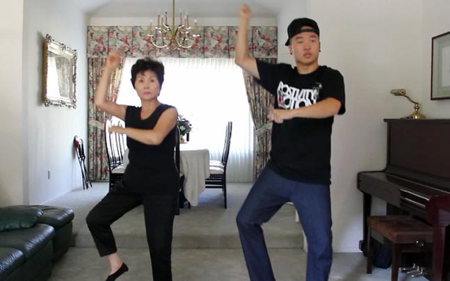 Mother and Son Do a Hilarious Dance Routine In Their Living Room