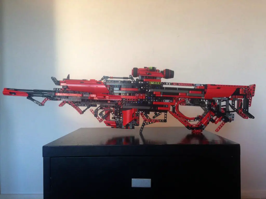 Guy Spends Over 3 Years Making Lego Gun That Actually Shoots, Be Afraid