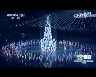 They Form A Human Christmas Tree. But Their Next Move Took Everyone’s Breath Away