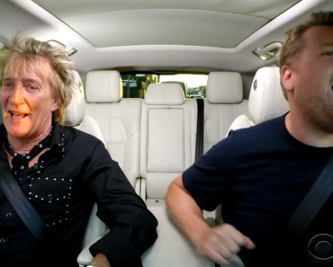 He’s Singing To The Radio With Rod Stewart. But Watch Who Joins In From The Backseat!