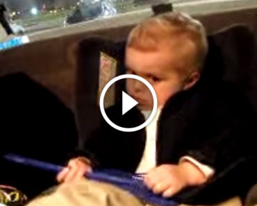 Mom puts on her favorite country song, but NEVER expected her 4-year-old to do this