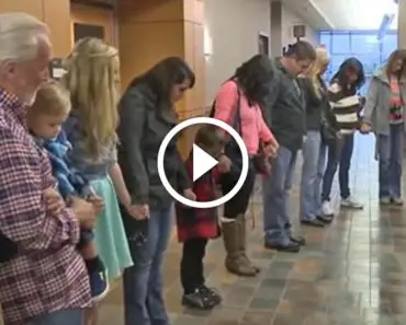 Mom and Dad passed away, the family prays in the courthouse. Now watch when the kids walk out