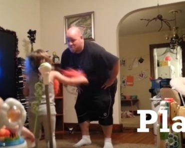 Hidden camera captures what Dad is REALLY doing with the kids while Mom’s out — TOO CUTE!