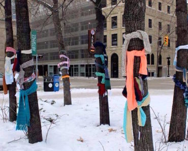 If You Happen to See a Scarf Tied Up Around Your Town This Holiday – Here’s What It Means