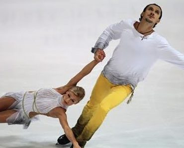 Russian figure skaters take the ice, paralyze crowd with their mesmerizing skill