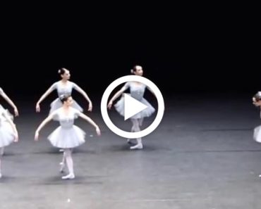 The Vienna State Opera’s Performance Goes Hilariously Wrong… On Purpose