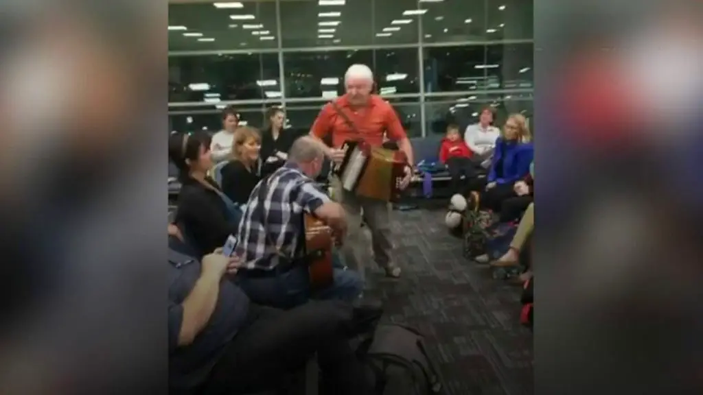 The plane had a huge delay, but the passengers reaction made headlines all over the world