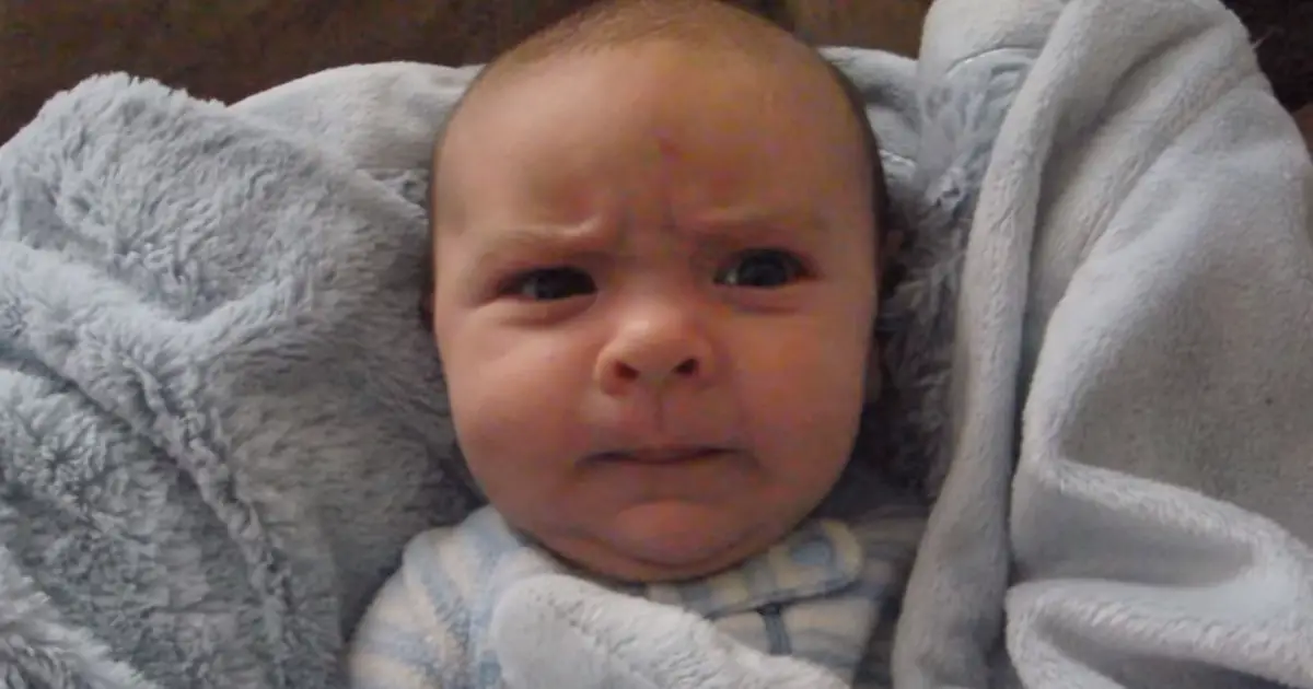 Dad Asks Baby If He Slept Well, Baby’s Hilarious “Answer” Has Internet Falling in Love
