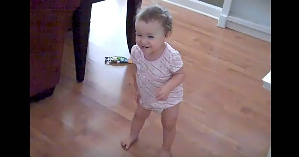 Baby Girl Hears Daddy’s Voice, Takes Off with A Greeting That’s Lighting Up the Internet